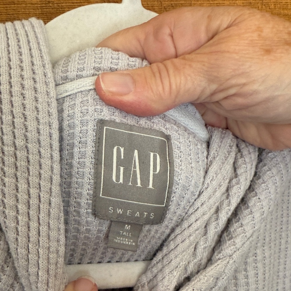 GAP Gray Waffle Knit Hoodie - Medium - Picture 2 of 4